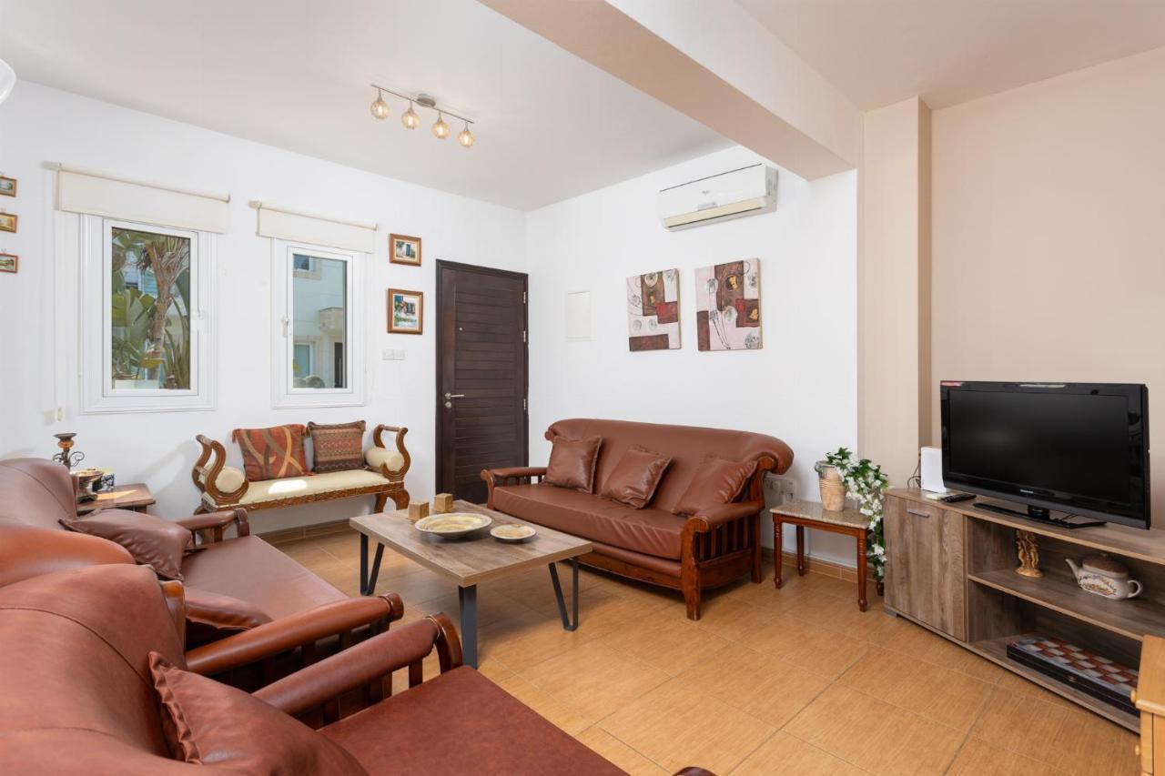 Villa Kalliopi Паралимни Екстериор снимка