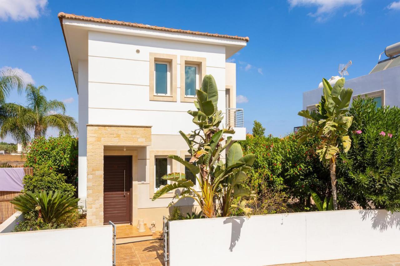 Villa Kalliopi Паралимни Екстериор снимка