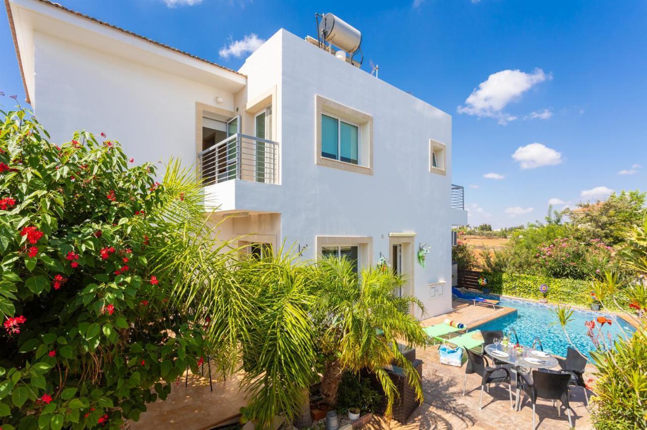 Villa Kalliopi Паралимни Екстериор снимка